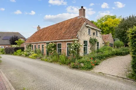 Vrijstaande woning te koop: van Ewsumweg 6, Rasquert Rasquert