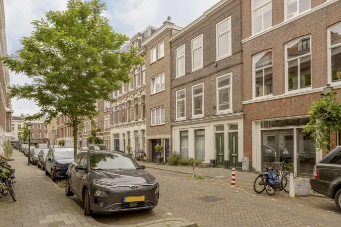 Apartment for sale: Van Galenstraat 24, Zeeheldenkwartier 'S-Gravenhage