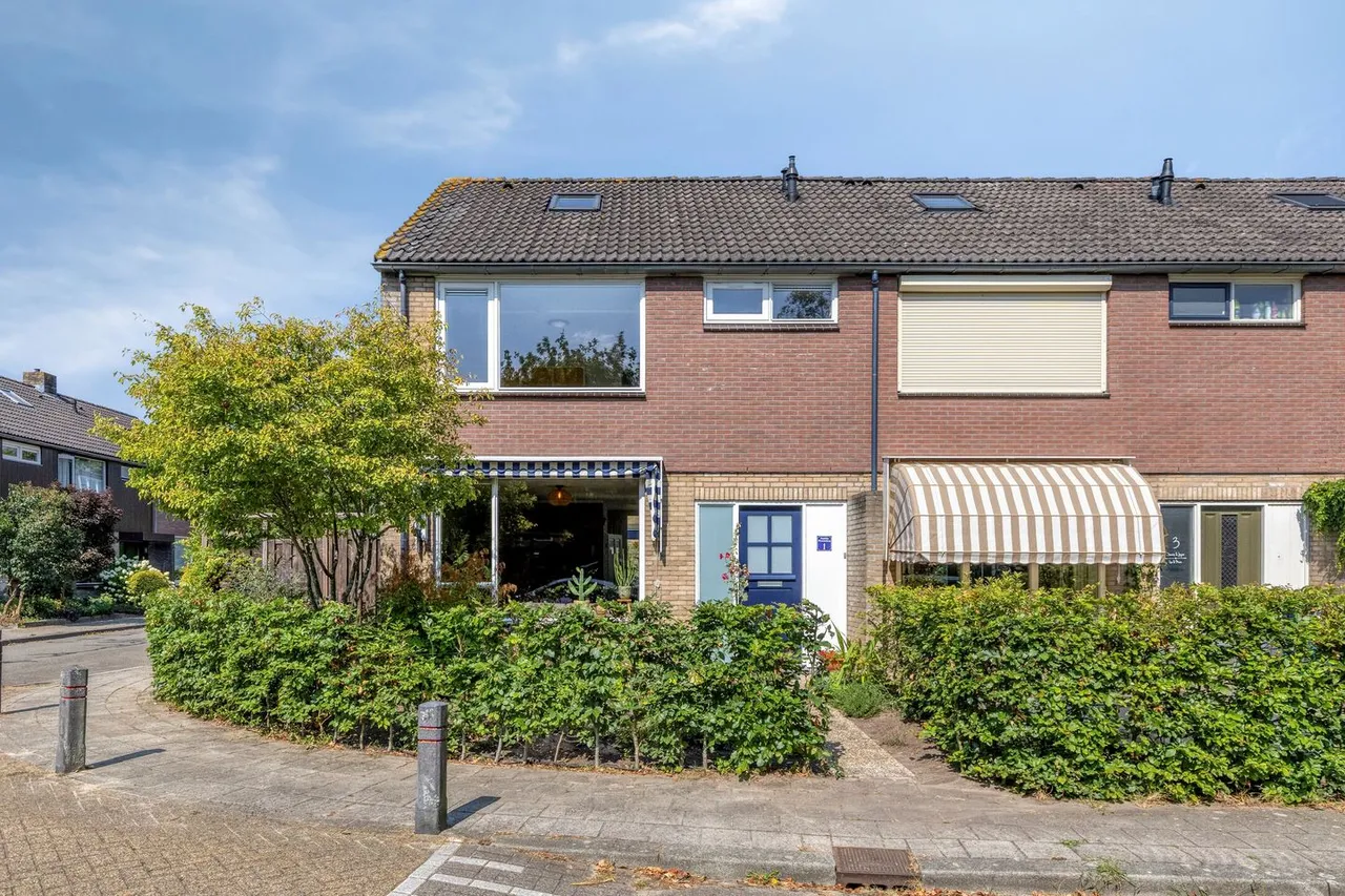 Hoekwoning te koop: van Goghlaan 1, Scherpenzeel (Ge)