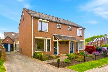 Twee-onder-één-kap te koop: Van Haandelstraat 9, Westerbeek Westerbeek