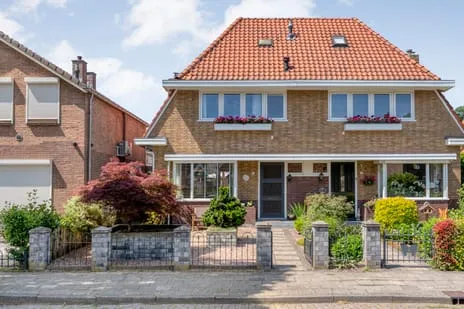 Twee-onder-één-kap te koop: Van Haeringenstraat 56, Dedemsvaart-Noord Dedemsvaart