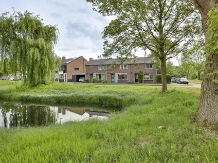 Terraced house for sale: Van Hallstraat 2, Staatsliedenbuurt Meppel