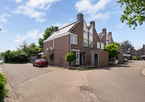 Hoekwoning te koop: Van Heemskerckstraat 1, Leuken Weert