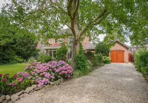 Vrijstaande woning te koop: van Heemstraweg 112, Kern Wamel Wamel