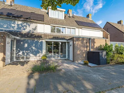 Terraced house for sale: van Heinsbergstraat 39, Strijpakkers-Laars Gilze