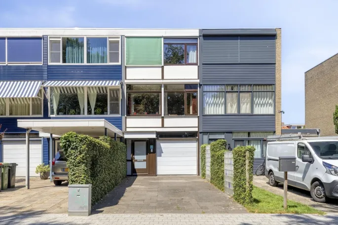 Tussenwoning te koop: Van Hogendorpplein 12, Geestelijken Goirle