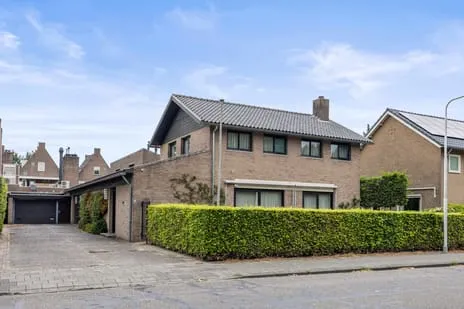 Corner house for sale: Van Hogendorpstraat 3, Centrum Drunen Drunen