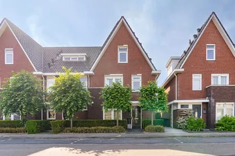 Hoekwoning te koop: Van Houtenlaan 24, Staatsliedenwijk Barneveld