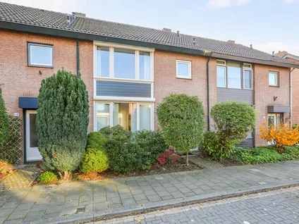 Tussenwoning te huur: van Hushovenstraat 12, Hogekamp Venlo