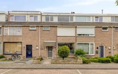 Tussenwoning te koop: van Kinsbergenstraat 7, Naastenbest Best