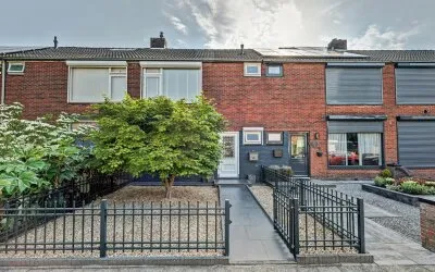 Tussenwoning te koop: Van Kinschotstraat 21, Leijsenakkers Oosterhout
