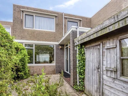 Tussenwoning te koop: Van Kleffenslaan 71, Griffioen II Middelburg
