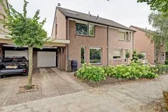 Tussenwoning te koop: Van Leeuwenhoeklaan 25, Vlijmen