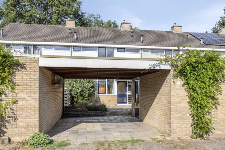 Terraced house for sale: van Leeuwenhoeklaan 46, Overstegen - oost Doetinchem