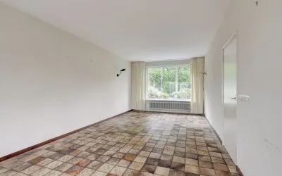 Tussenwoning te koop: Van Leeuwenhoeklaan 77, Natuurkundigenbuurt Oosterhout