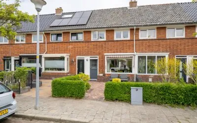 Tussenwoning te koop: Van Leeuwenhoekstraat 19, Geleerdenbuurt Den Helder