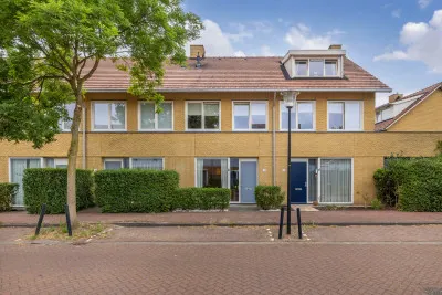 Tussenwoning te koop: van Leeuwenhoekstraat 4, Uitvindersbuurt Ede