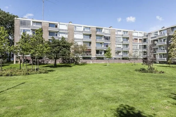 Appartement te huur: van Leeuwenstraat 160, Bovenveen midden Voorburg