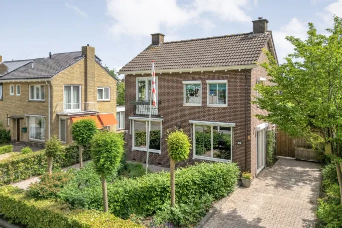 Vrijstaande woning te koop: van Limburg Stirumstraat 83, West Hoogeveen