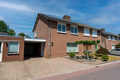 Hoekwoning te koop: van Lommstraat 13, Achter de Hoven Maasbree