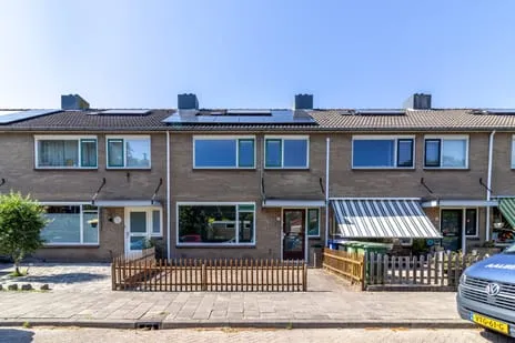 Tussenwoning te koop: van Maarenplein 6, Soesterberg Kom Soesterberg