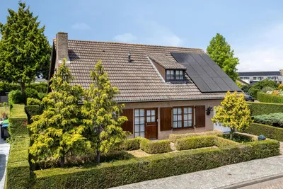 Vrijstaande woning te koop: van Middelhovenstraat 107, Kern Axel Axel