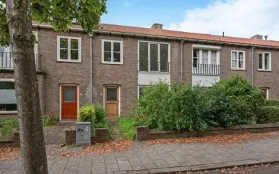 Terraced house for sale: Van Miereveltlaan 23, Koepoort Delft