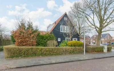 Vrijstaande woning te koop: van Miereveltplantsoen 14, Nijlân Leeuwarden