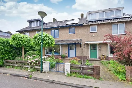 Tussenwoning te koop: van Mierislaan 3, Nieuw-Loosdrechtsedijk Loosdrecht