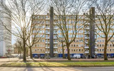 Studio for sale: Van Nijenrodeweg 652, Buitenveldert-Zuid-Midden Amsterdam