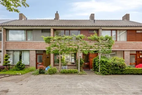 Tussenwoning te koop: van Norenburchstraat 17, Mensfort Eindhoven