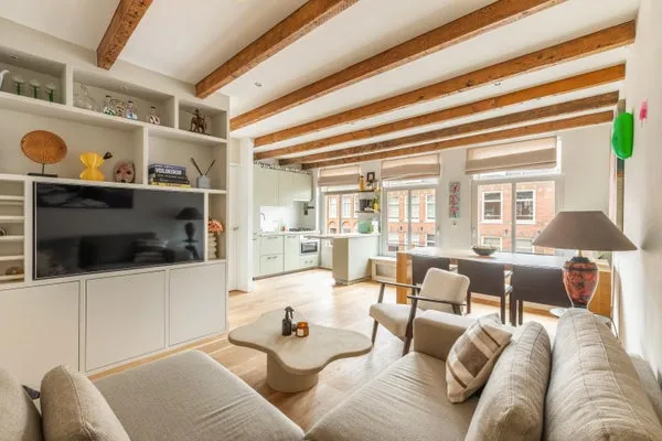 Studio te koop: Van Oldenbarneveldtstraat 87A, Frederik Hendrikbuurt-Zuidoost Amsterdam