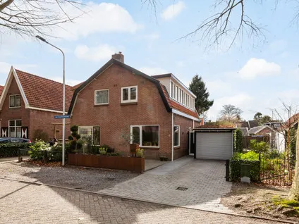 Twee-onder-één-kap te koop: Van Oosthuyselaan 69, Driebergen-Noordwest Driebergen-Rijsenburg