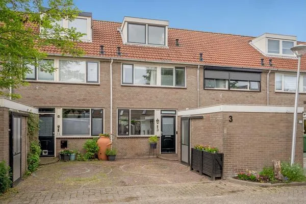 Tussenwoning te koop: van Ostade 3, Zwartenhoek Monster