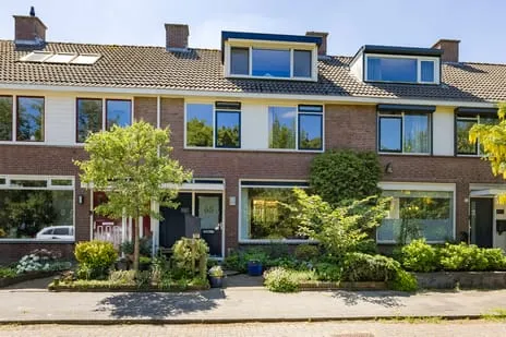 Tussenwoning te koop: van Ostadestraat 66, Schildersbuurt Lisse