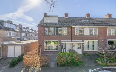 Hoekwoning te koop: van Ostadestraat 8, Schildersbuurt Lisse