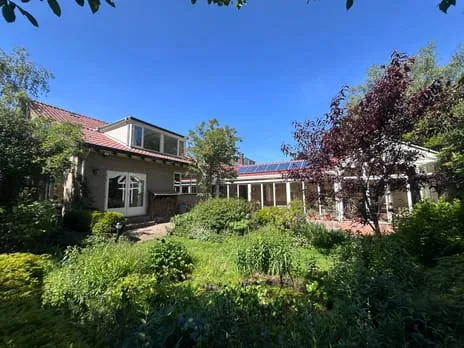Vrijstaande woning te koop: van Pallandtlaan 13, Ter Leede Sassenheim