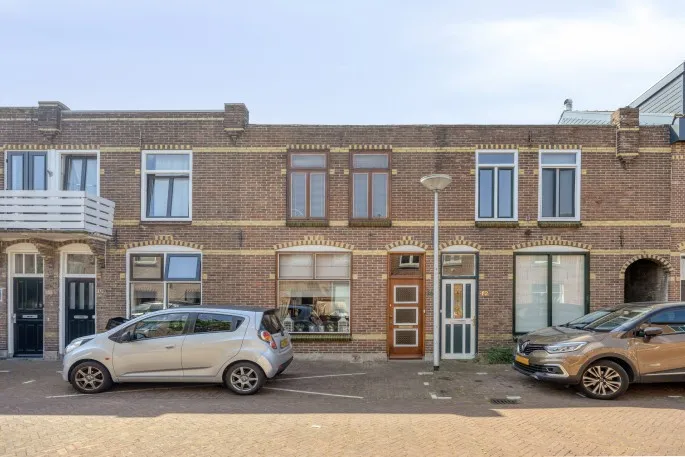 Terraced house for sale: Van Reedestraat 14, Nieuwe Sloot Alphen Aan Den Rijn