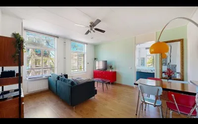 Studio te koop: Van Reigersbergenstraat 39-2, Frederik Hendrikbuurt-Zuidoost Amsterdam
