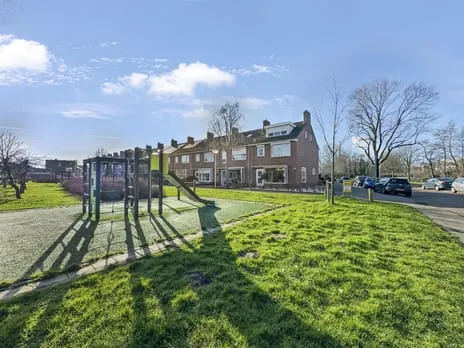Tussenwoning te koop: Van Rijswijkstraat 6, Duinvlietbuurt Velsen-Noord