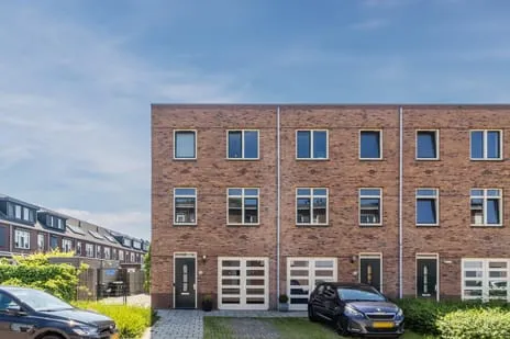 Hoekwoning te koop: van Ruisdaelstraat 54, Schildersbuurt Zwijndrecht