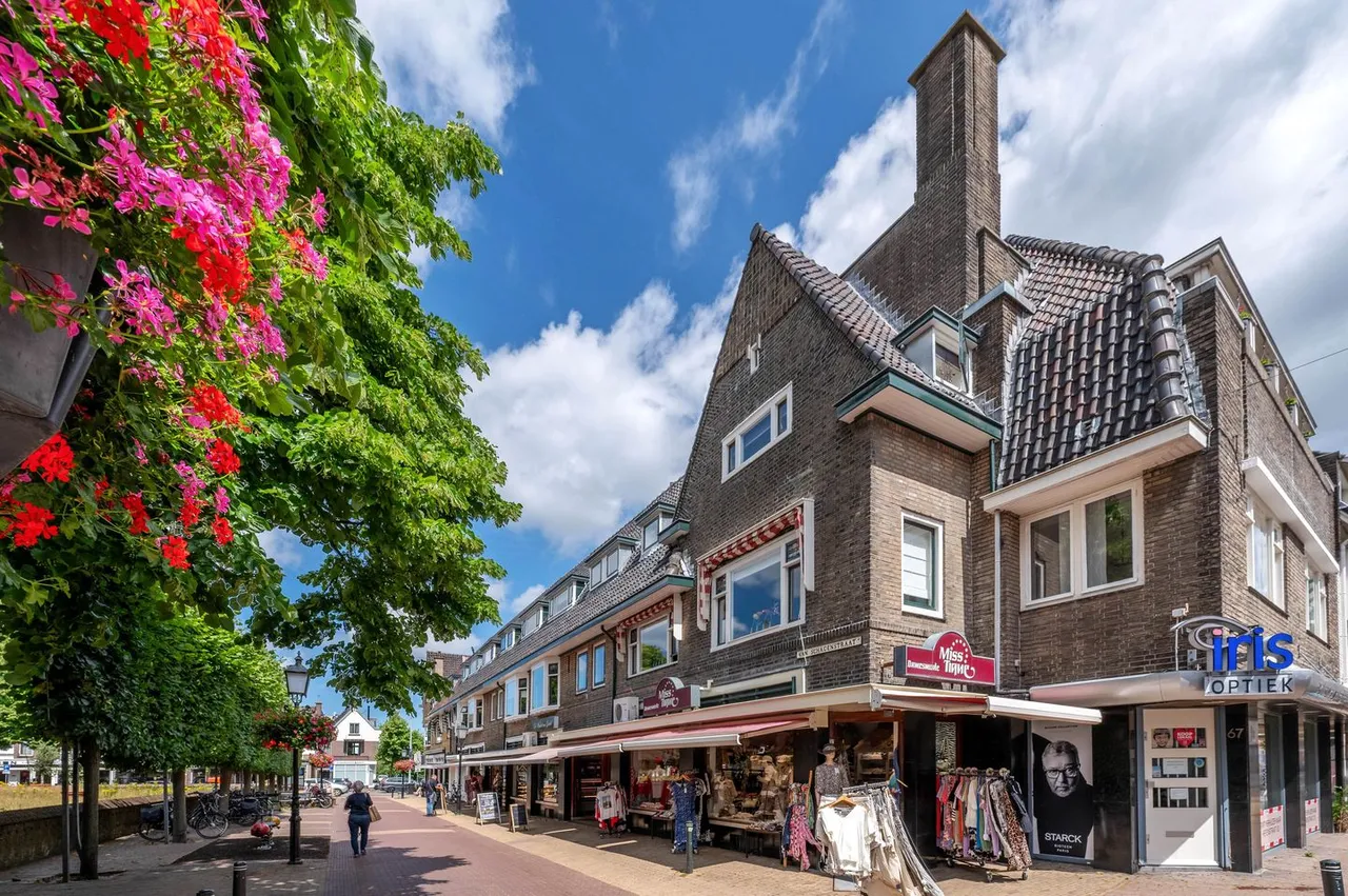 Appartement te koop: van Schagenstraat 1A, Voorburg