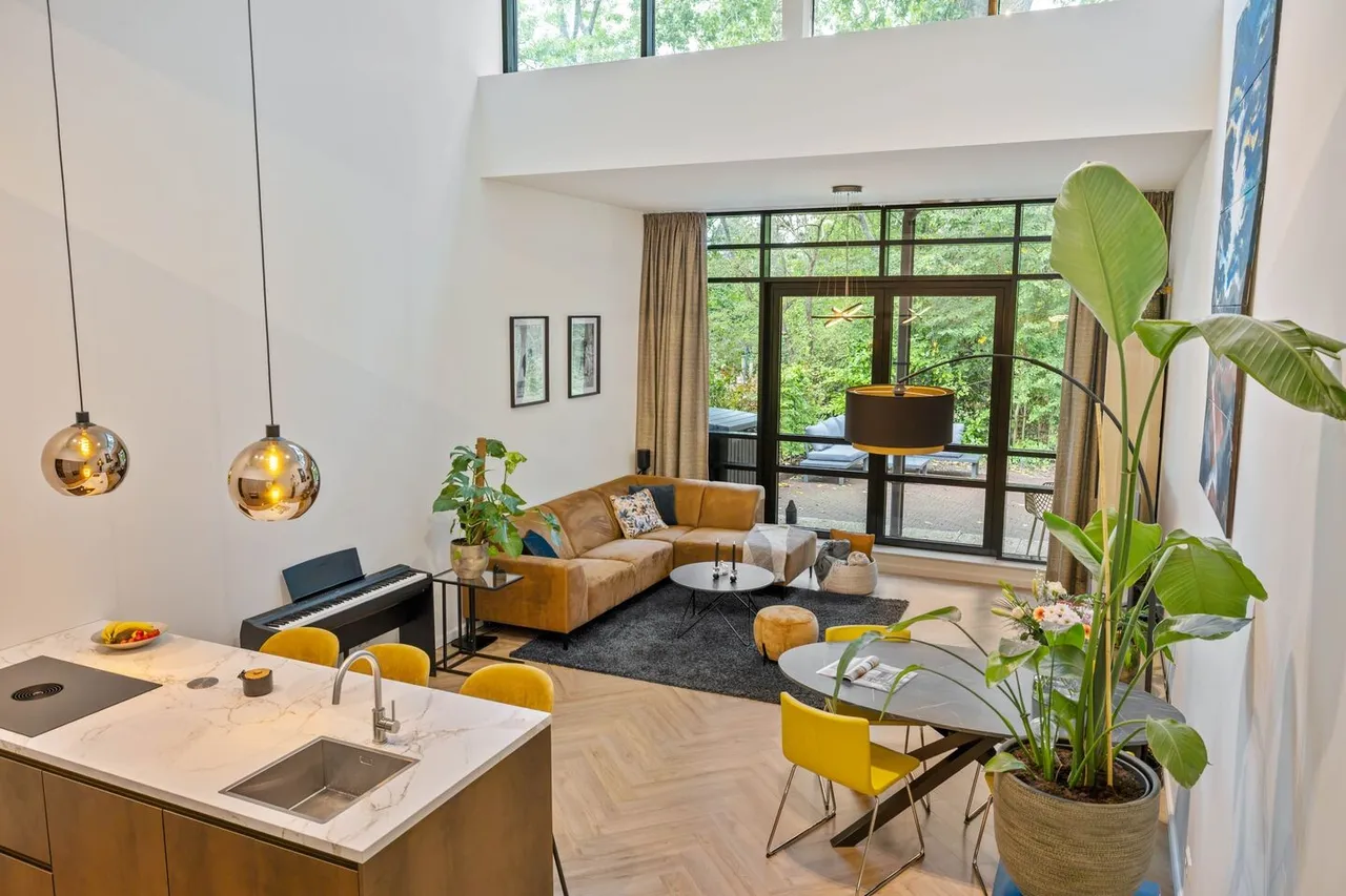 Appartement te koop: Van Schendelstraat 1-21, Groningen