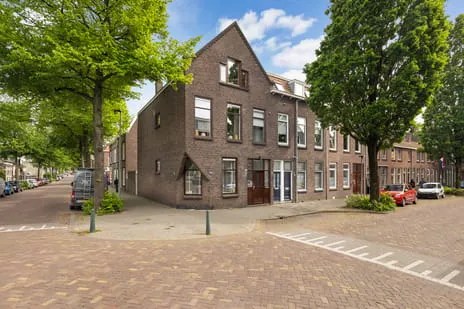 Hoekwoning te koop: van Schravendijkplein 104, Centrum Vlaardingen