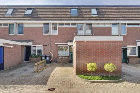 Tussenwoning te koop: van Scorel 9, Zwartenhoek Monster