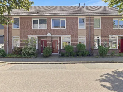 Tussenwoning te koop: Van Soeststraat 9, Groeneveld Venlo