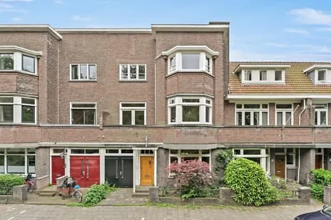 Tussenwoning te koop: Van Soutelandelaan 43, Waalsdorp 'S-Gravenhage
