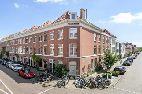 Apartment for sale: Van Speijkstraat 210, Zeeheldenkwartier 'S-Gravenhage