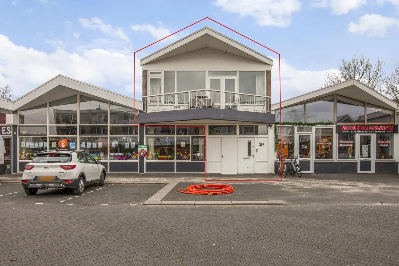 Tussenwoning te koop: Van Staverenstraat 39A, Reeuwijk