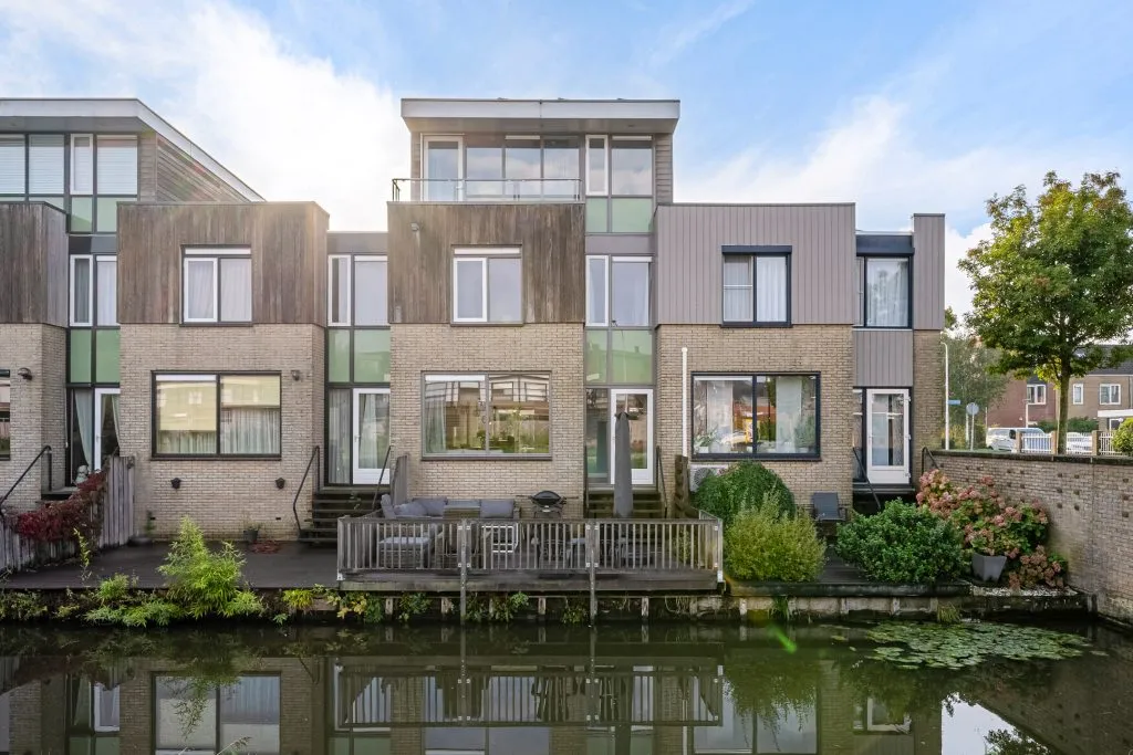 Tussenwoning te koop: van Swietenstraat 3, Kudelstaart